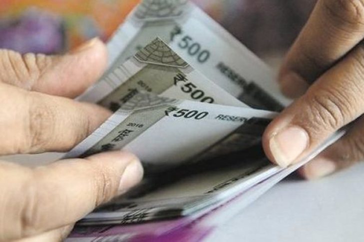 7th pay commission: Dearness allowance will increase by 42% from 2023. Know the Latest Updates.